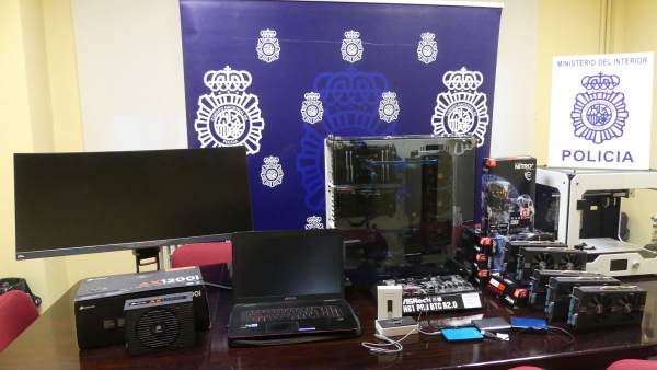 Detenidas siete personas por comprar dinero falso en una imprenta clandestina en Detenidas siete personas por comprar dinero falso en una imprenta clandestina en