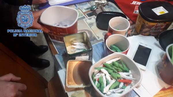 Incautaciones tras desmantelar un punto de menudeo de droga en Jerez Incautaciones tras desmantelar un punto de menudeo de droga en Jerez