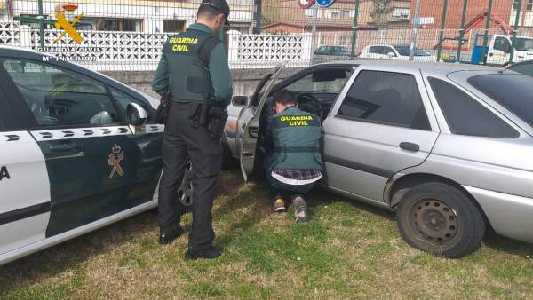 Rdo. Nota De Prensa Guardia Civil (Desmantelado Un Punto De Distribución De Drog Rdo. Nota De Prensa Guardia Civil (Desmantelado Un Punto De Distribución De Drog