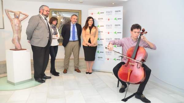Músicos de las orquestas Sinfónica y de Jóvenes actuarán en el Aeropuerto Intern Músicos de las orquestas Sinfónica y de Jóvenes actuarán en el Aeropuerto Intern