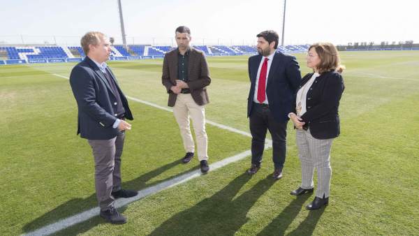 El Presidente De La Comunidad, Fernando López M Iras, Visita Las Instalaciones D El Presidente De La Comunidad, Fernando López M Iras, Visita Las Instalaciones D