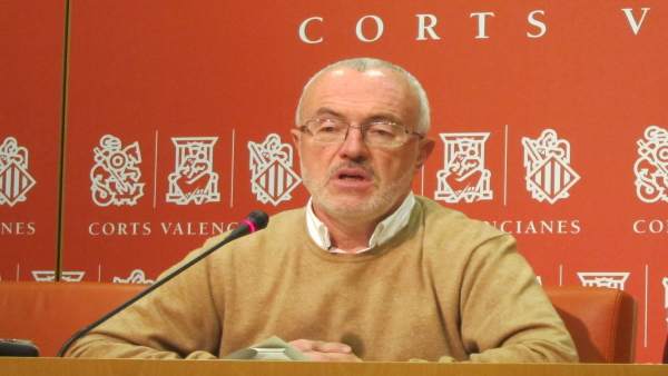 Montiel renuncia a formar part de la llista de Podem Montiel renuncia a formar part de la llista de Podem