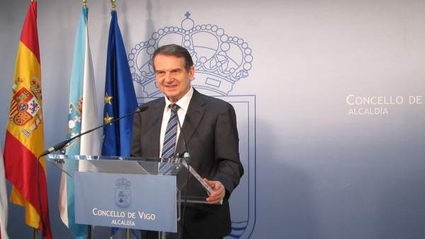 El alcalde de Vigo, Abel Caballero, durante la rueda de prensa de este jueves El alcalde de Vigo, Abel Caballero, durante la rueda de prensa de este jueves