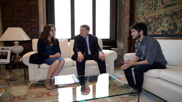 OLTRA, PUIG Y ESTAÑ EN EL PALAU DE LA GENERALITAT OLTRA, PUIG Y ESTAÑ EN EL PALAU DE LA GENERALITAT