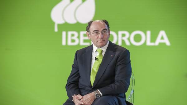 Iberdrola repartirá una remuneración de más de 250 millones entre sus más de 69. Iberdrola repartirá una remuneración de más de 250 millones entre sus más de 69.