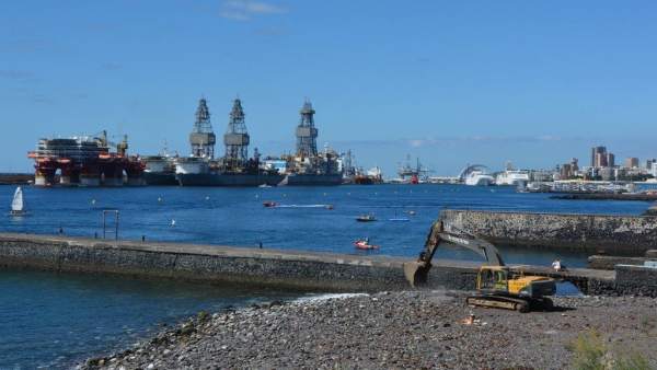 Obras en la playa de Valleseco Obras en la playa de Valleseco