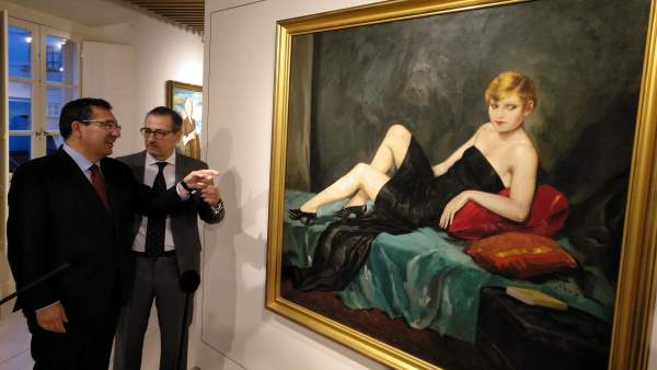 Cajasol inaugura su nueva sala de exposiciones con la muestra 'La mirada en la m Cajasol inaugura su nueva sala de exposiciones con la muestra 'La mirada en la m