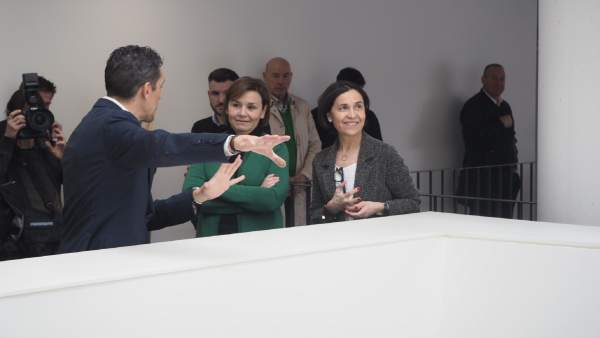 La consejera de Hacienda, Dolores Carcedo, visita el nuevo edificio administrati La consejera de Hacienda, Dolores Carcedo, visita el nuevo edificio administrati