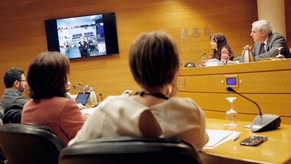 El Bigotes adverteix a Casado: "Ha de saber que té merda en la motxilla" El Bigotes adverteix a Casado: "Ha de saber que té merda en la motxilla"