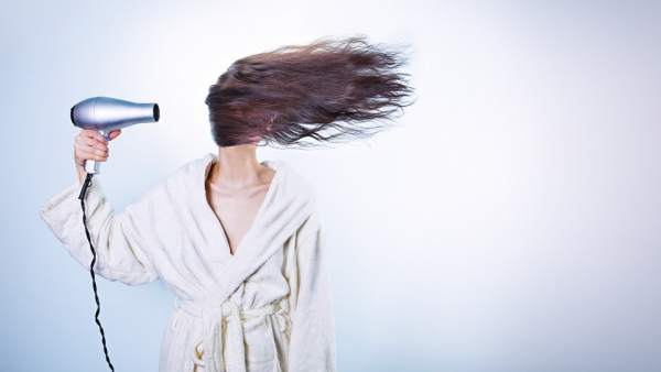Cinco usos del secador de pelo que probablemente no sepas Cinco usos del secador de pelo que probablemente no sepas