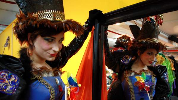 L'actriu Alba Sarraute, caracteritzada com la reina Belluga, al Carnaval del 2016. L'actriu Alba Sarraute, caracteritzada com la reina Belluga, al Carnaval del 2016.
