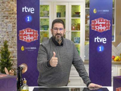El chef Dani García presenta 'Hacer de comer' en La 1: 'Vamos a desmontar mitos