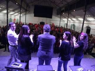 Alberto Garzón, Sol Sánchez y Mauricio Valiente, en un acto el pasado viernes.