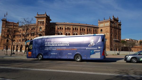 Un autobús contra el feminismo radical Un autobús contra el feminismo radical