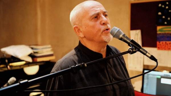 El cantautor británico Peter Gabriel El cantautor británico Peter Gabriel
