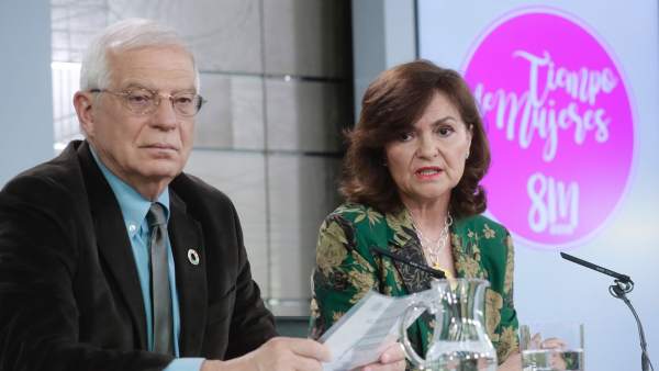 Borrell y Calvo, tras el Consejo de Ministros. Borrell y Calvo, tras el Consejo de Ministros.