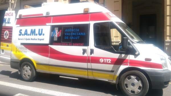 Una xiqueta pateix un traumatisme en el cap i una fractura en caure d'un segon pis a Burjassot Una xiqueta pateix un traumatisme en el cap i una fractura en caure d'un segon pis a Burjassot