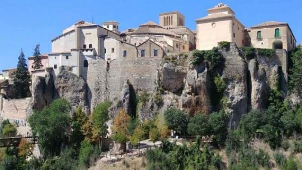 Muralla Medieval de la Catedral de Cuenca Muralla Medieval de la Catedral de Cuenca