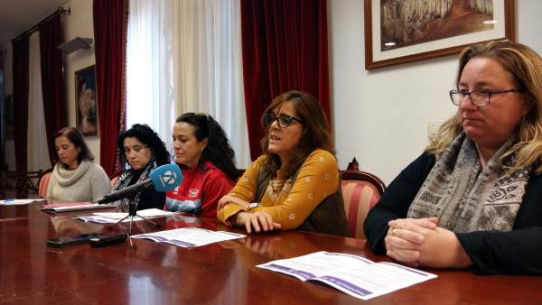 Aracena acoge una exposición, talleres y un programa de radio para conmemorar el Aracena acoge una exposición, talleres y un programa de radio para conmemorar el