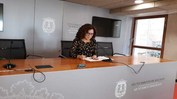 Maria Dolors Padilla. Maria Dolors Padilla.