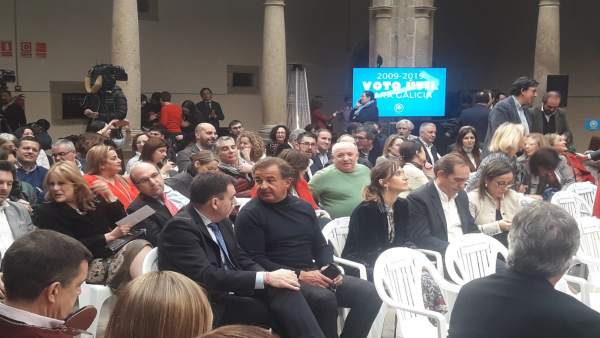 Javier Guerra reaparece en el acto de aniversario de la victoria de Feijóo y Cs Javier Guerra reaparece en el acto de aniversario de la victoria de Feijóo y Cs
