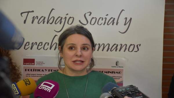 La directora del Instituto de la Mujer La directora del Instituto de la Mujer