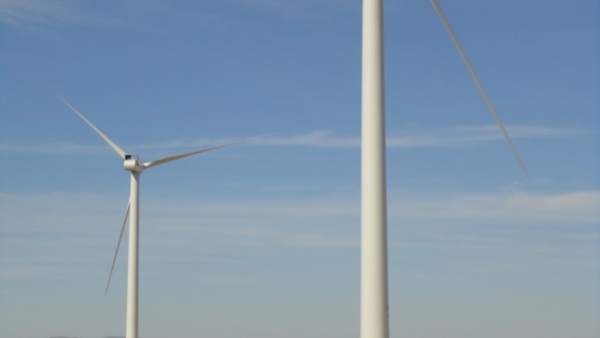 Aragón lidera el sector de las energías renovables con 79 parques eólicos y 56 f Aragón lidera el sector de las energías renovables con 79 parques eólicos y 56 f