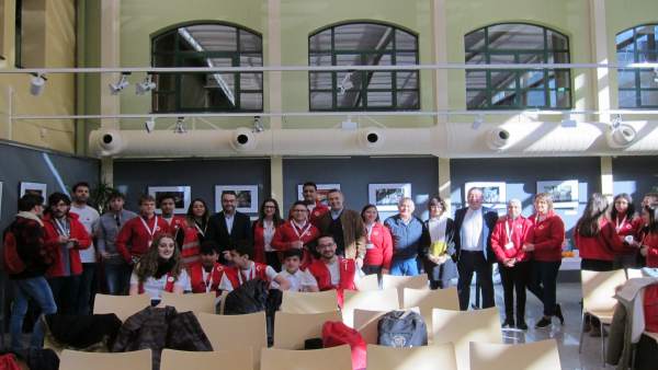 Alrededor de 60 voluntarios de Cruz Roja se reúnen en Logroño para 'analizar la Alrededor de 60 voluntarios de Cruz Roja se reúnen en Logroño para 'analizar la