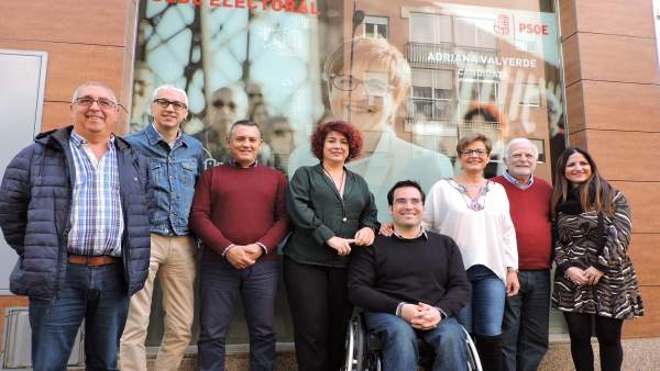 Adriana Valverde (PSOE) presenta con su equipo su proyecto para Almería Adriana Valverde (PSOE) presenta con su equipo su proyecto para Almería