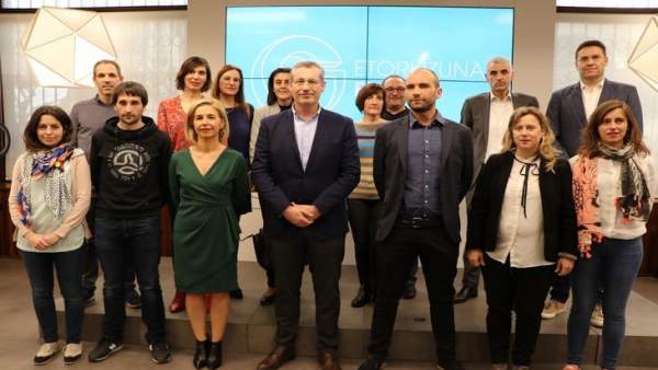 Red Erantzunkide de Gipuzkoa a favor de la igualdad alcanza ya a 6.592 trabajado Red Erantzunkide de Gipuzkoa a favor de la igualdad alcanza ya a 6.592 trabajado