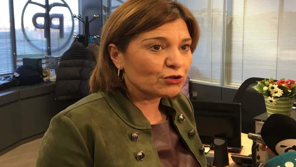 La presidenta del PPCV, Isabel Bonig, atiende a los medios La presidenta del PPCV, Isabel Bonig, atiende a los medios