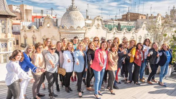 Ayudas para contratar mujeres y un bono para la matrícula en 'escoletes', entre Ayudas para contratar mujeres y un bono para la matrícula en 'escoletes', entre