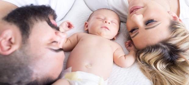 Los nuevos padres se enfrentan a 6 años de sueño interrumpido