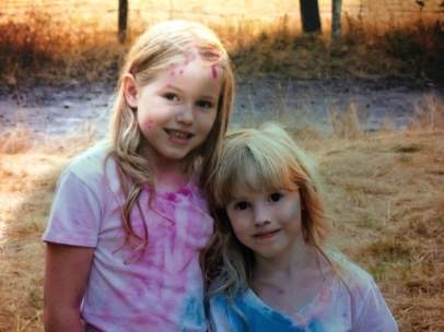 Leia y Caroline