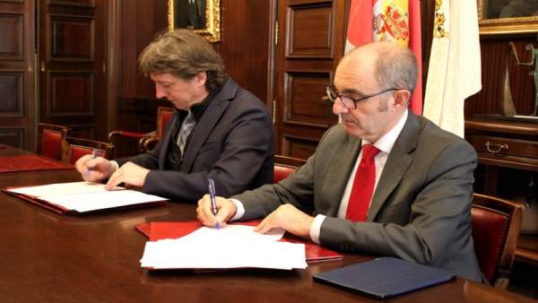 El Ayuntamiento de Soria e Iberaval apoyarán con un mínimo de 1.000 euros nuevos El Ayuntamiento de Soria e Iberaval apoyarán con un mínimo de 1.000 euros nuevos
