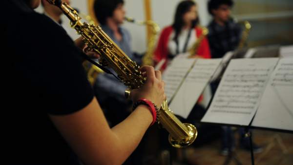 Clase de música, ensayos, instrumentos, partitura Clase de música, ensayos, instrumentos, partitura