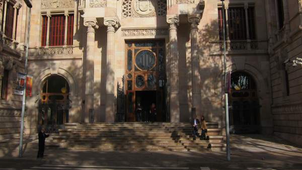 Fachada del Palau de Justícia, sede del TSJC y de la Audiencia de Barcelona. Fachada del Palau de Justícia, sede del TSJC y de la Audiencia de Barcelona.
