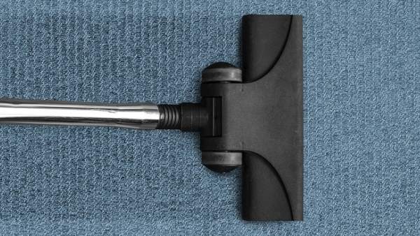 Trucos para limpiar las alfombrillas del coche y no morir en el intento Trucos para limpiar las alfombrillas del coche y no morir en el intento