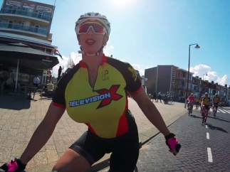 Rebecca More del Porn Pedallers Cycling Club