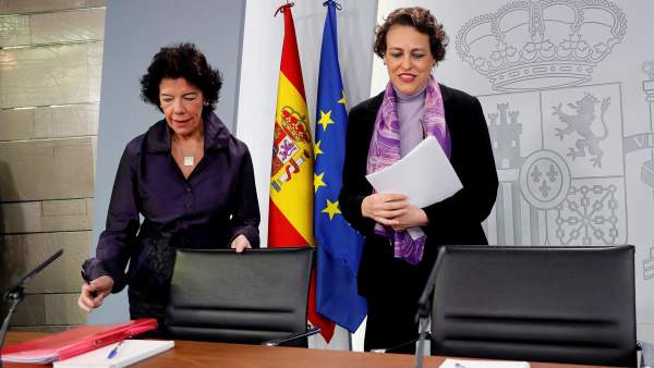 Isabel Celaá y Magdalena Valerio (d) Isabel Celaá y Magdalena Valerio (d)