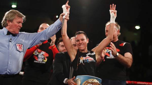 Joana Pastrana, tricampeona del mundo de boxeo Joana Pastrana, tricampeona del mundo de boxeo