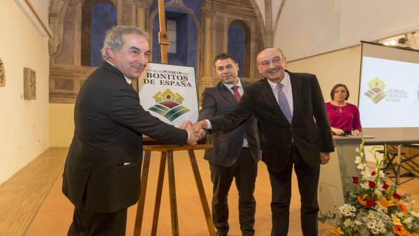 Potes entra en el club de los pueblos más bonitos de España Potes entra en el club de los pueblos más bonitos de España