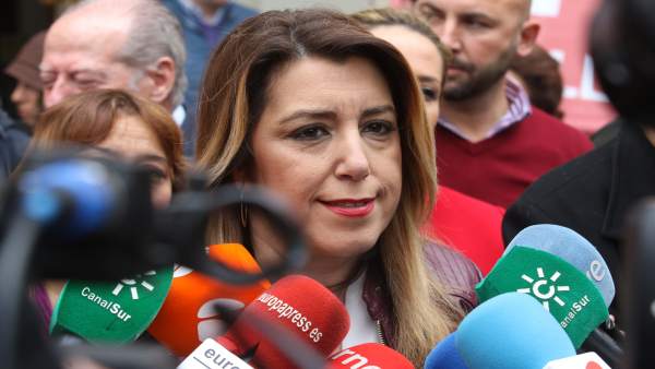 Concentración convocada por los sindicatos CCOO y UGT con motivo del 8-M Concentración convocada por los sindicatos CCOO y UGT con motivo del 8-M