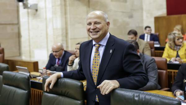 Primera sesión del Pleno del Parlamento andaluz Primera sesión del Pleno del Parlamento andaluz