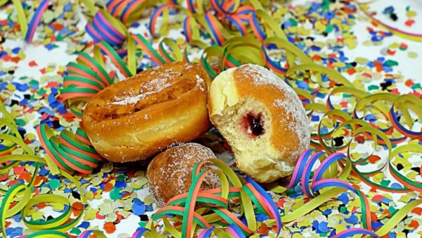 Donuts Donuts