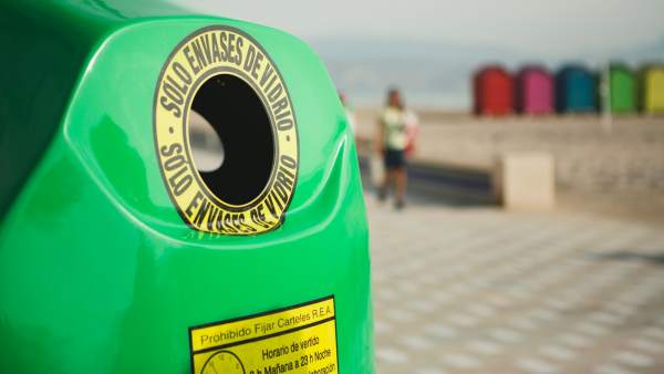 Los extremeños reciclaron 8.231 toneladas de residuos de envases de vidrio en 20 Los extremeños reciclaron 8.231 toneladas de residuos de envases de vidrio en 20