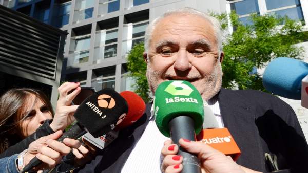 Juan Cotino acude a la Audiencia Nacional para recoger el auto por Gürtel Juan Cotino acude a la Audiencia Nacional para recoger el auto por Gürtel