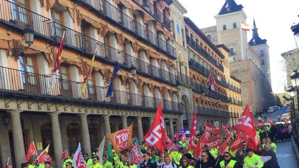 Trabajadores de ambulancias amenazan con huelga si la Junta no interviene para m Trabajadores de ambulancias amenazan con huelga si la Junta no interviene para m