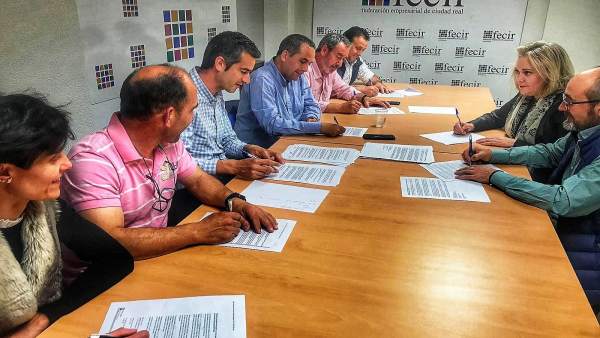..Ccoo ..Ccoo