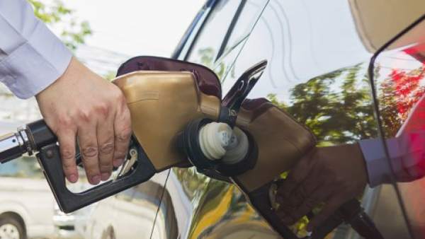 Ahorra gasolina con estos cinco coches que están entre los más eficientes del mercado Ahorra gasolina con estos cinco coches que están entre los más eficientes del mercado